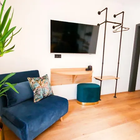 Alex & Rine - Zum Alten Strom Ρόστοκ