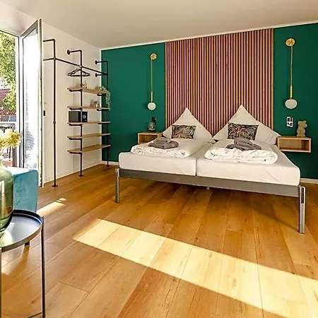 Alex & Rine - Zum Alten Strom Bed and Breakfast Ρόστοκ